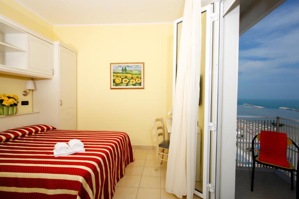 Hotel Baia Rimini Exterior photo
